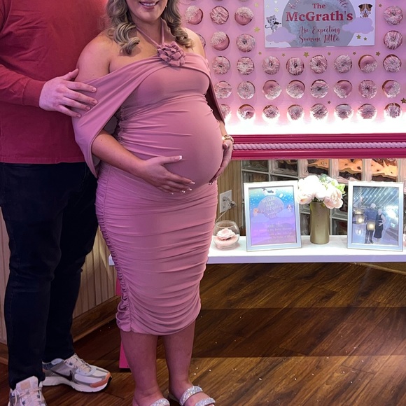 Club London Maternity Dress - Picture 4 of 9